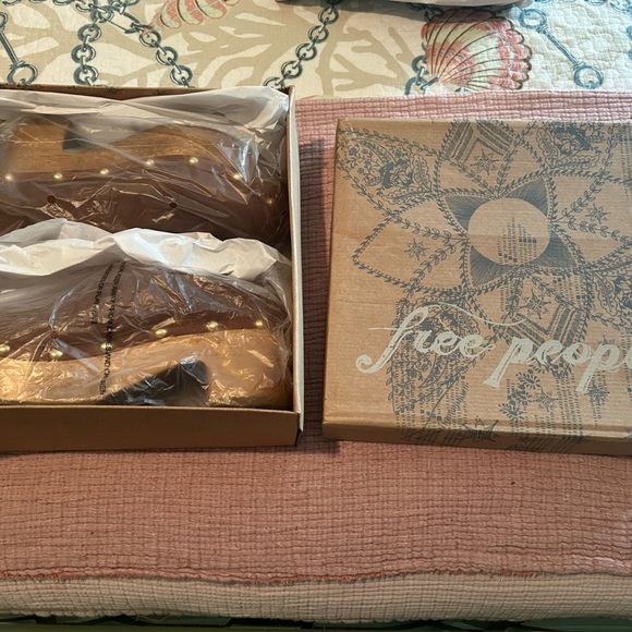 Free People Calli Clogs Milk Chocolate size 10 M - Picture 2 of 6